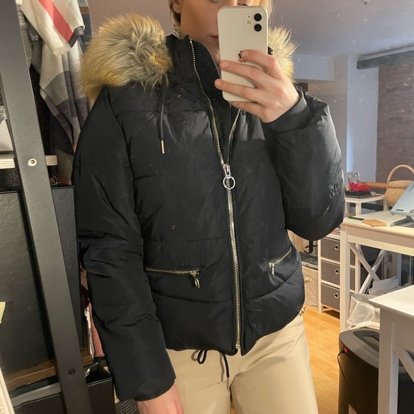 Topshop Black Puffer Jacket with fur hood - Womens US size 8 - Picture 3 of 3